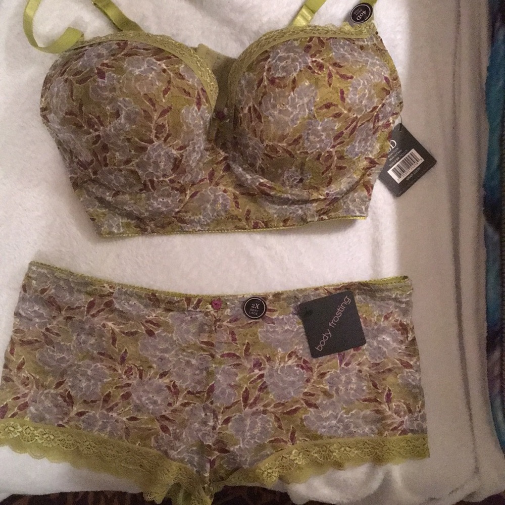 Bra and panty set